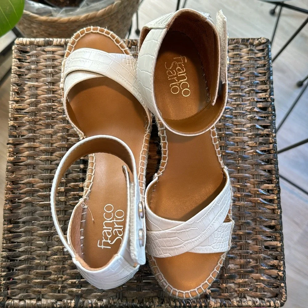 FRANCO SARTO Carlotta white animal print espadrille wedge sandal women’s size 10